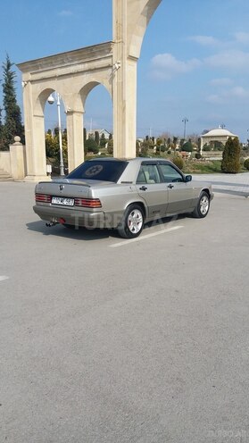 Mercedes 190 1991, 159,000 km - 1.8 л - Bərdə