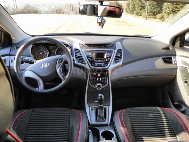 Hyundai Elantra 2014, 64,000 km - 1.8 l - Qusar