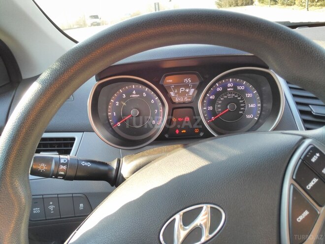 Hyundai Elantra 2014, 64,000 km - 1.8 l - Qusar