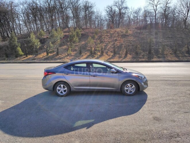 Hyundai Elantra 2014, 64,000 km - 1.8 l - Qusar