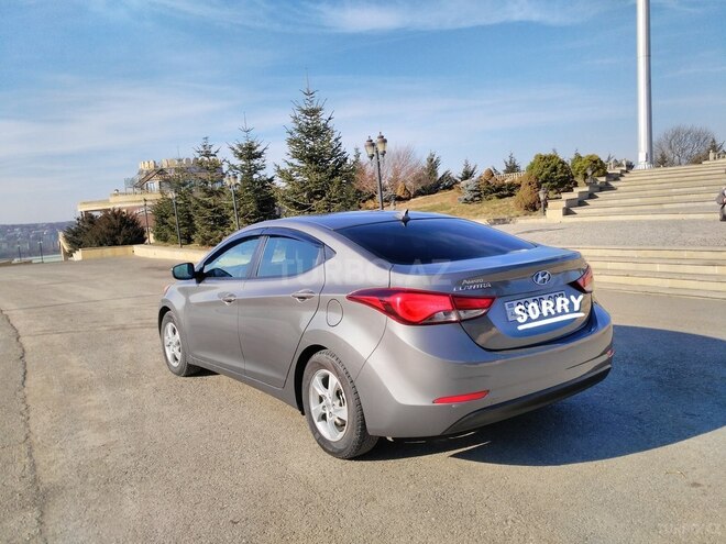 Hyundai Elantra 2014, 64,000 km - 1.8 l - Qusar