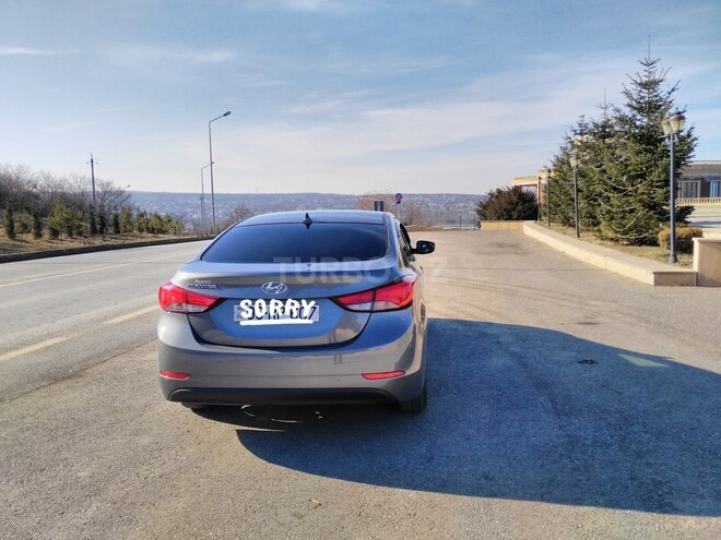Hyundai Elantra 2014, 64,000 km - 1.8 l - Qusar