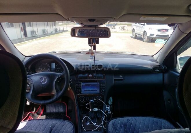 Mercedes C 180 2004, 237,000 km - 1.8 l - Şamaxı