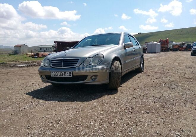 Mercedes C 180 2004, 237,000 km - 1.8 l - Şamaxı