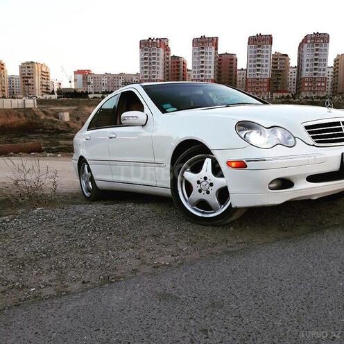 Mercedes C 230 2004, 176,000 km - 2.3 l - Bakı