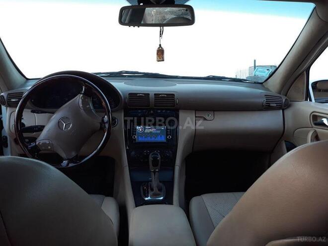 Mercedes C 230 2004, 176,000 km - 2.3 l - Bakı