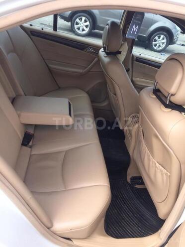 Mercedes C 230 2004, 176,000 km - 2.3 l - Bakı