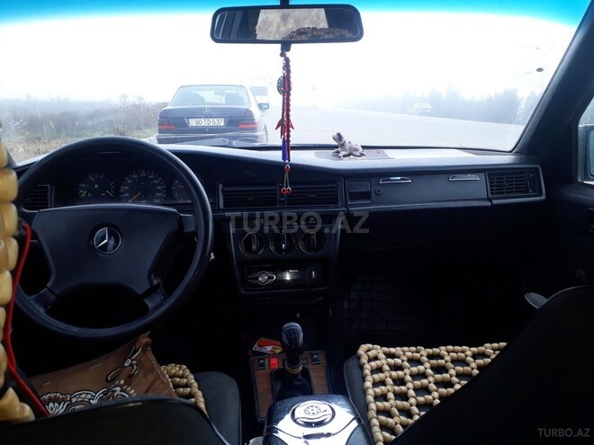 Mercedes 190 1991, 500,000 km - 1.8 л - Biləsuvar