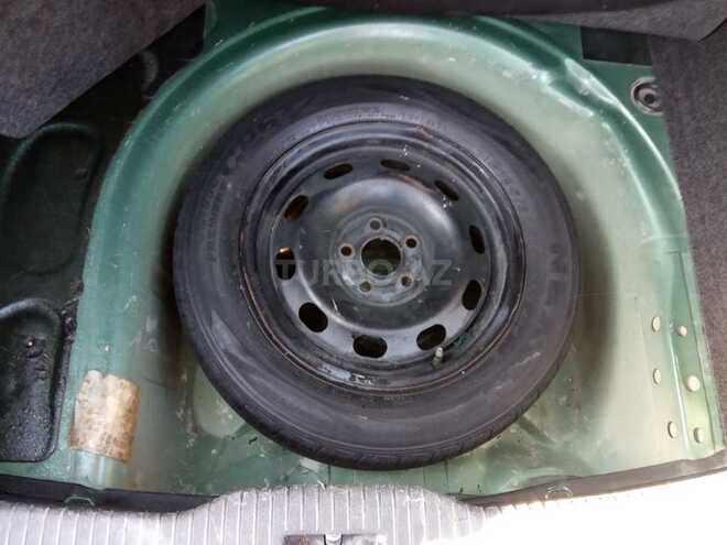 Volkswagen Golf 1998, 50,000 km - 1.4 l - Gəncə