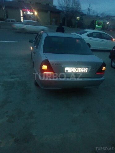 Mercedes C 220 1999, 568,000 km - 2.2 l - Bakı