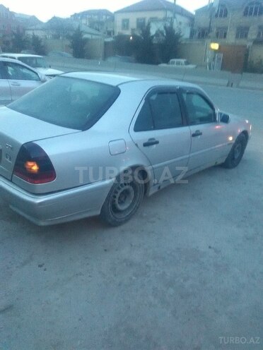 Mercedes C 220 1999, 568,000 km - 2.2 l - Bakı