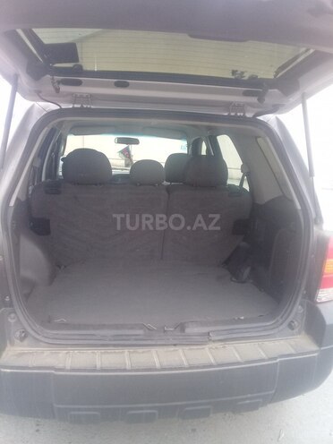 Ford Escape 2005, 180,000 km - 2.5 l - Ağcabədi