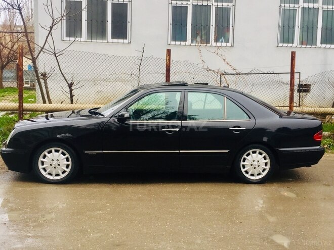 Mercedes E 280 2000, 279,000 km - 2.8 л - Bakı