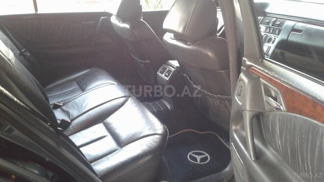 Mercedes E 240 1998, 404,000 km - 2.4 l - Zaqatala