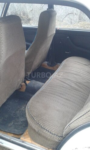 LADA (VAZ) 2107 1985, 2,589 km - 1.7 л - Quba
