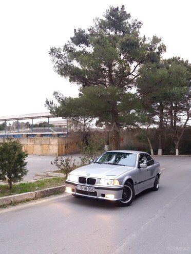 BMW 320 1994, 360,000 km - 2.0 l - Sumqayıt