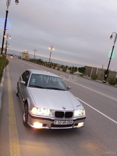 BMW 320 1994, 360,000 km - 2.0 l - Sumqayıt