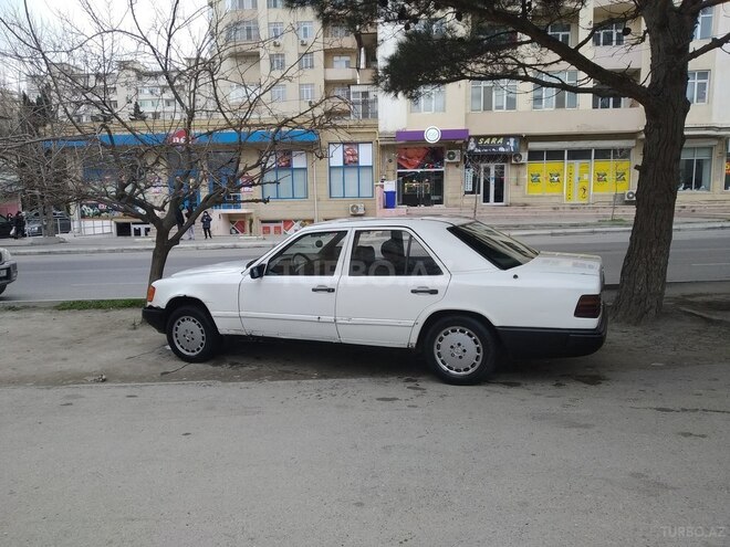 Mercedes E 200 1986, 459,101 km - 2.0 l - Sumqayıt