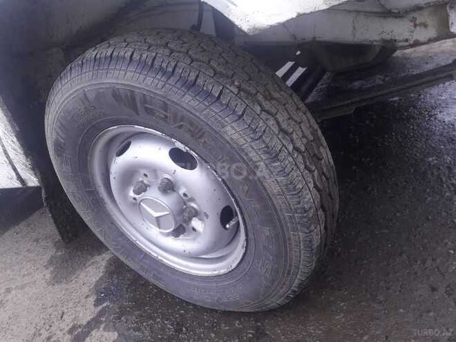 Mercedes 208 D 1994, 100,000 km - 2.0 l - Lənkəran