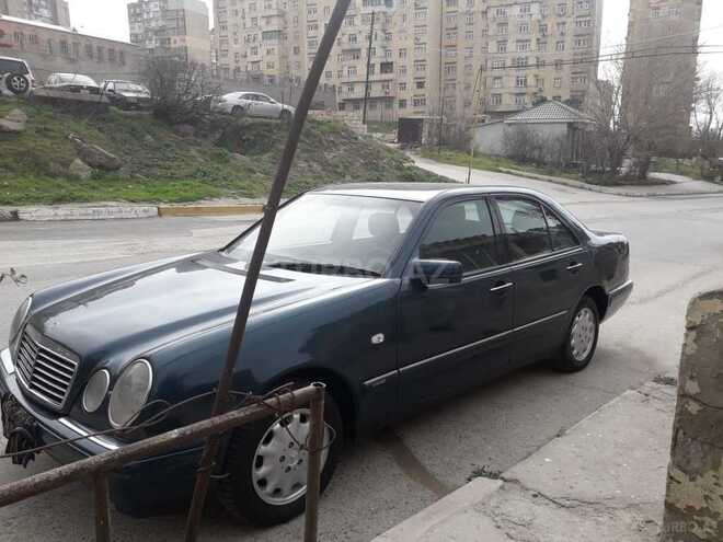 Mercedes E 230 1995, 310,000 km - 2.3 l - Bakı