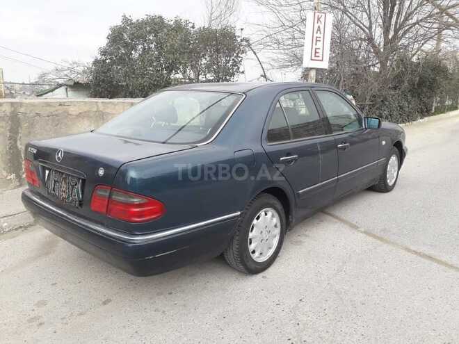 Mercedes E 230 1995, 310,000 km - 2.3 l - Bakı