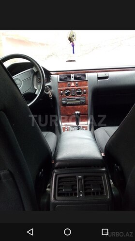 Mercedes E 240 1998, 182,000 km - 0.2 l - Bakı
