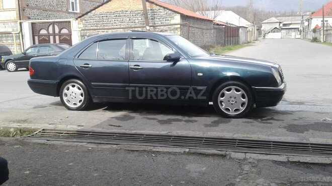 Mercedes E 240 1997, 238,000 km - 2.4 l - Zaqatala
