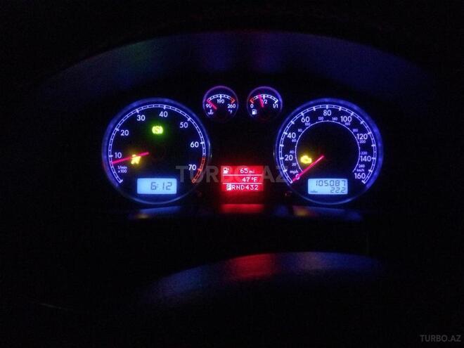 Volkswagen Passat 2002, 169,000 km - 2.8 l - Bakı