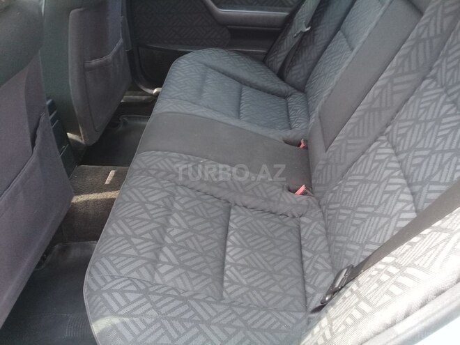 Mercedes C 220 1995, 185,000 km - 2.2 l - Saatlı