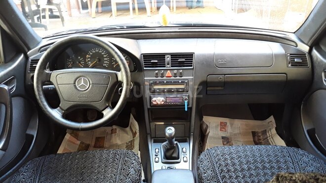 Mercedes C 180 1999, 287,000 km - 1.8 l - Gəncə