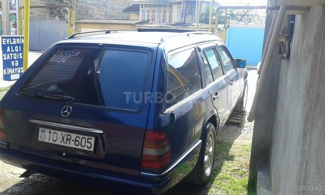 Mercedes E 250 1995, 64,645 km - 0.3 l - Astara