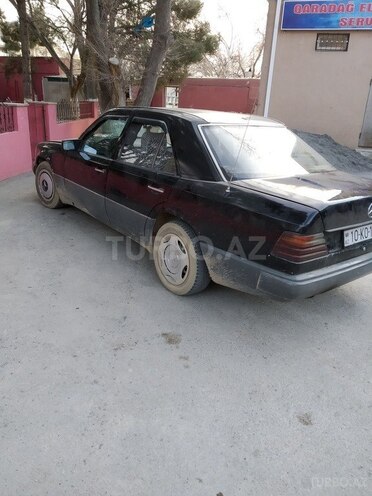 Mercedes E 250 1991, 523,421 km - 2.5 л - Bakı