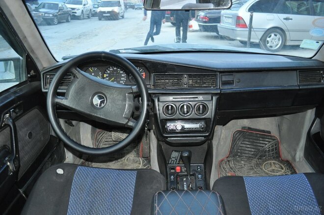 Mercedes 190 1989, 312,000 km - 2.3 l - Bakı