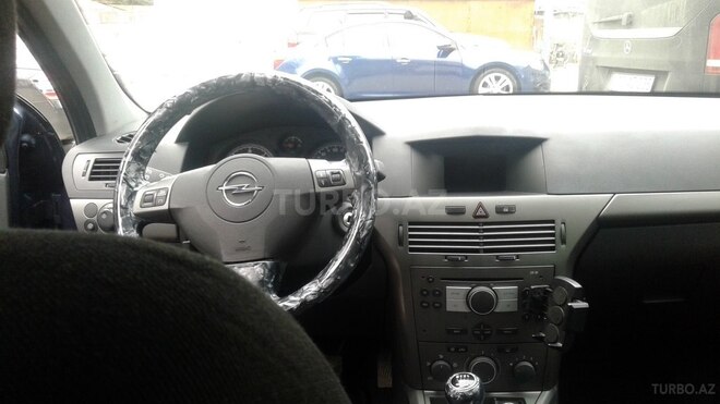 Opel Astra 2006, 227,000 km - 1.3 л - Bakı