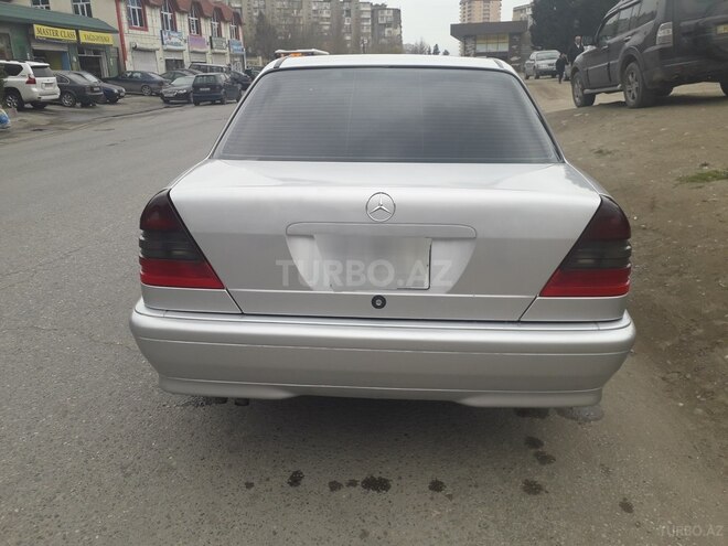 Mercedes C 230 2000, 294,000 km - 2.3 l - Bakı
