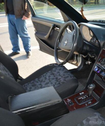 Mercedes C 180 1999, 240,000 km - 1.8 л - Bakı