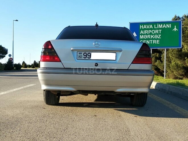 Mercedes C 180 1999, 240,000 km - 1.8 л - Bakı