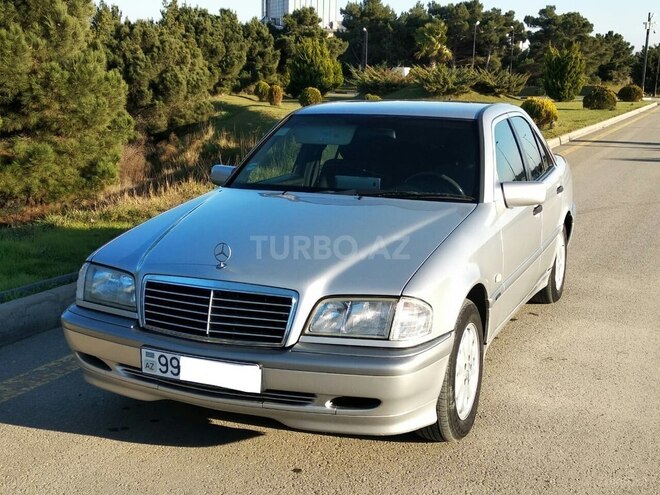 Mercedes C 180 1999, 240,000 km - 1.8 л - Bakı