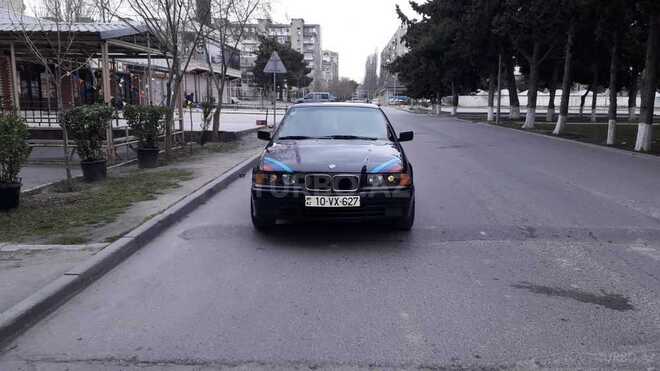 BMW 318 1992, 438,000 km - 1.8 l - Bakı