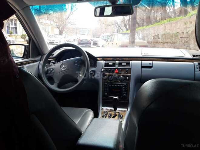 Mercedes E 220 2000, 375,000 km - 2.2 l - Bakı