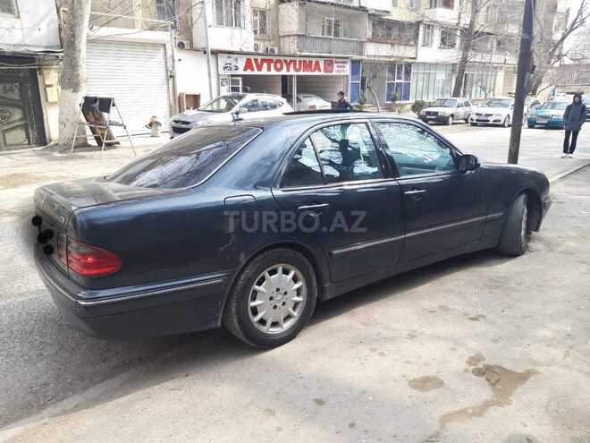 Mercedes E 220 2000, 375,000 km - 2.2 l - Bakı