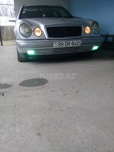 Mercedes E 240 1998, 272,000 km - 2.4 l - Zaqatala