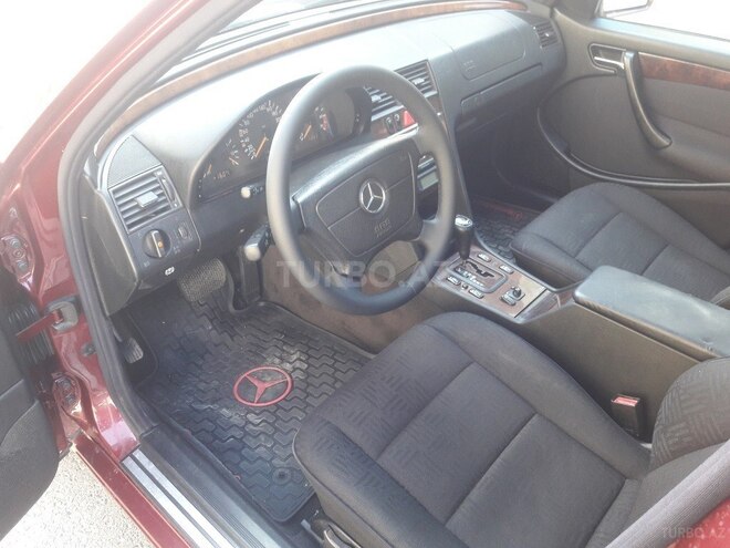 Mercedes C 240 1999, 255,000 km - 2.4 l - Xırdalan