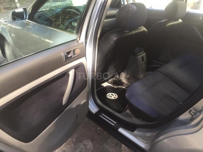 Volkswagen Passat 2003, 293,000 km - 1.8 l - Sumqayıt