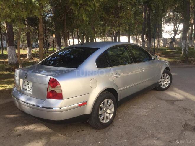 Volkswagen Passat 2003, 293,000 km - 1.8 l - Sumqayıt