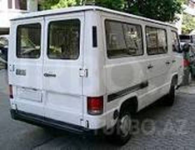 Mercedes 208 D 1992, 455,000 km - 2.2 l - Bakı