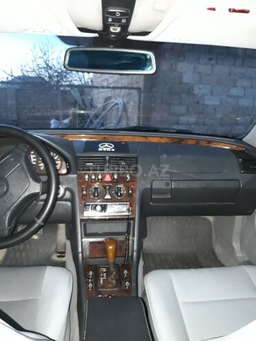 Mercedes C 230 1999, 288,888 km - 2.3 l - Bakı