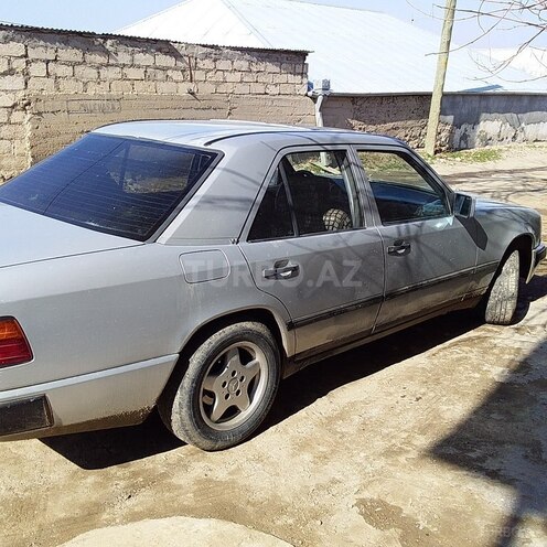 Mercedes E 230 1987, 205,556 km - 0.2 л - Gəncə