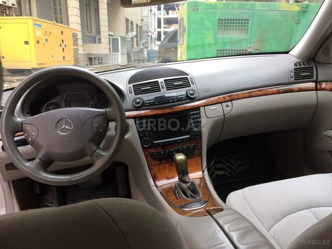 Mercedes E 320 2003, 293,440 km - 3.2 l - Bakı