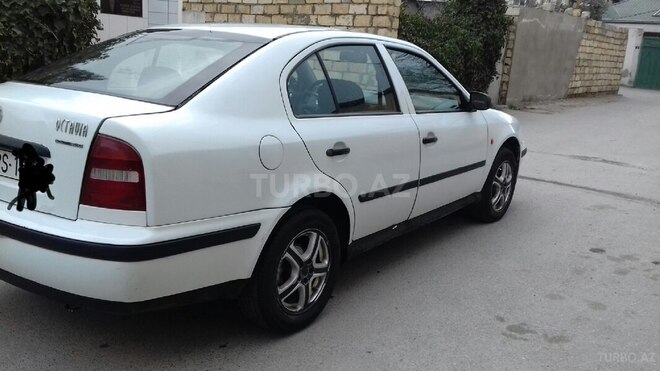Skoda Octavia 1999, 265,851 km - 1.6 l - Bakı